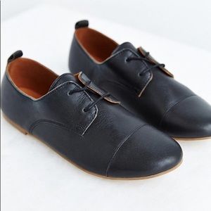 UO Cooperative May Oxfords black 38